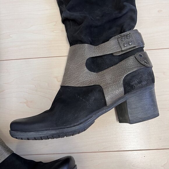 MJUS Knee High Black Suede Boots With Grey Harness Detail Sz 40 - Picture 3 of 12